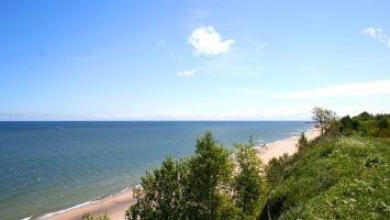 Klif i plaża w Chłapowie