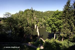 Widok z tarasu schroniska Perła Zachodu w Siedlęcinie