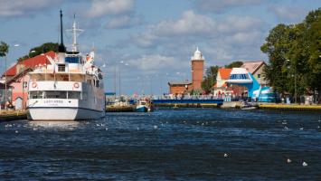 port w Darłówku - statek wycieczkowy
