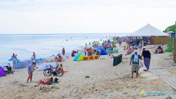 Jastrzębia Góra - plaża w sezonie