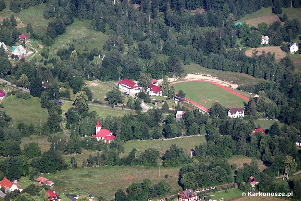 /img/images/miasta/borowice/borowice_z_lotu_ptaka_