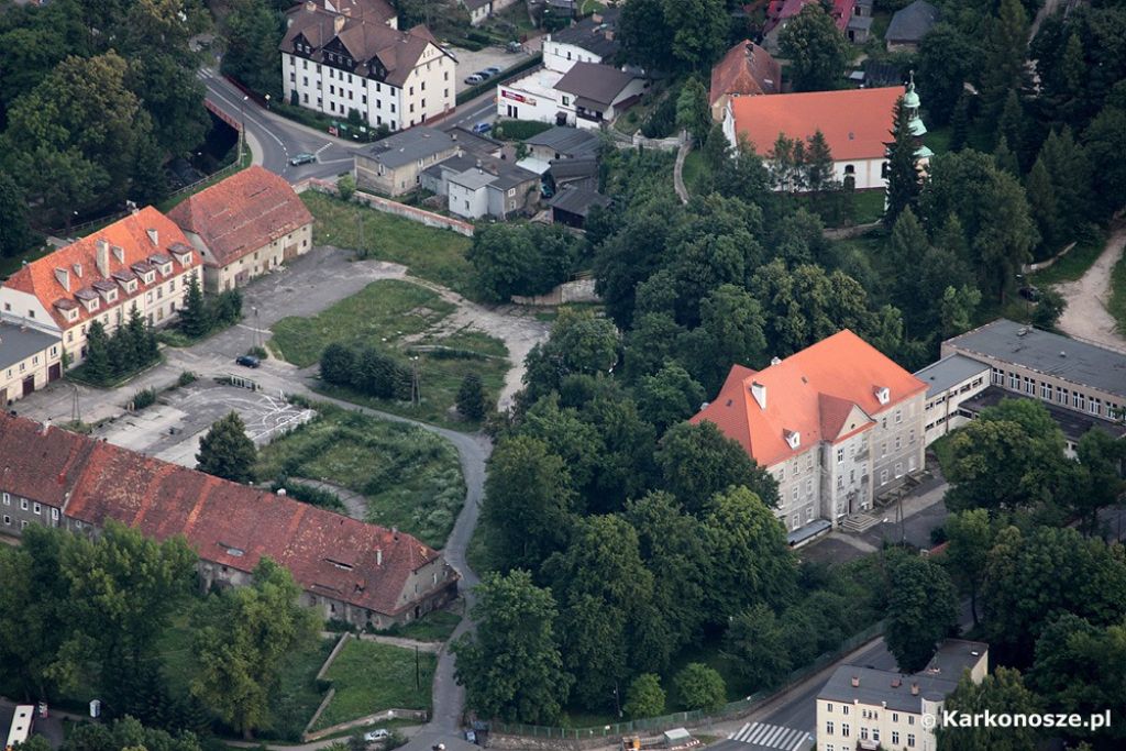 /img/images/miasta/sobieszow_2/sobieszow_zespół_pa