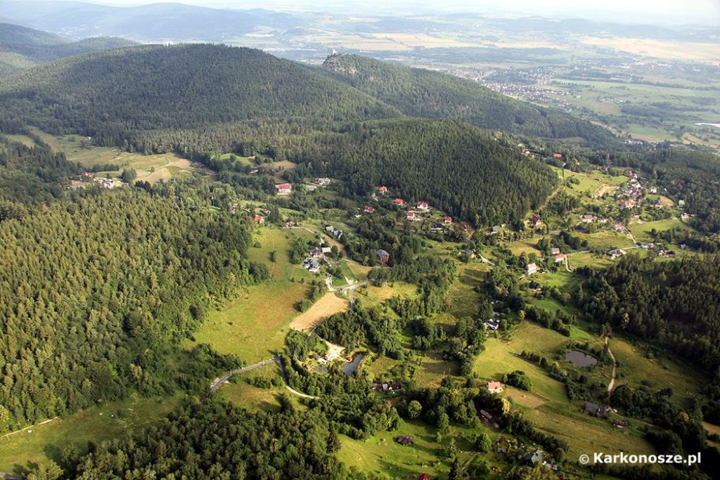 /img/images/miasta/zachelmie_1/zachelmie_i_zamek_c
