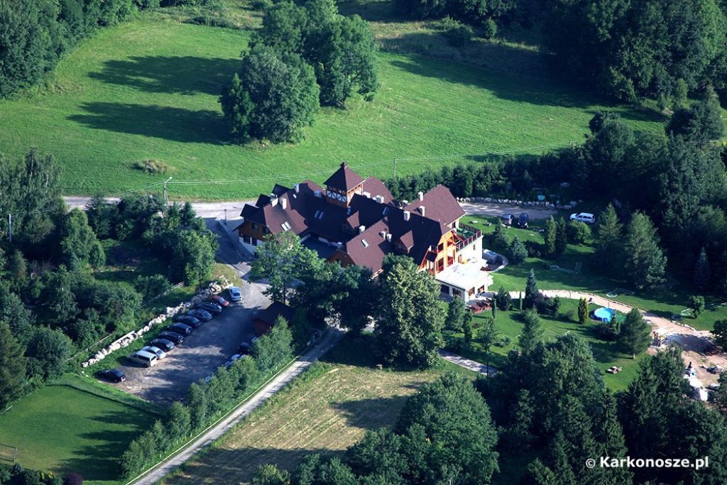 /img/images/miasta/zachelmie_1/zachelmie_pensjonat