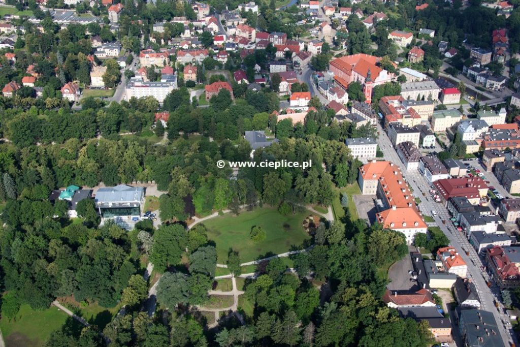 /img/images/miasta/cieplice_2/cieplice_park_de_206