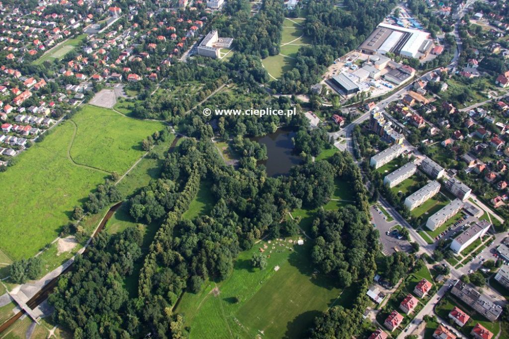 /img/images/miasta/cieplice_2/cieplice_park_norwes