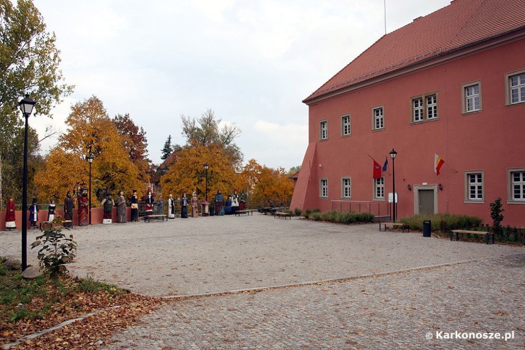 /img/images/miasta/cieplice_3/cieplice_zespol_pocy
