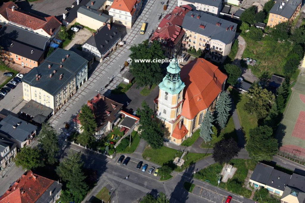 /img/images/miasta/cieplice_3/dr_cieplice_kosciol_